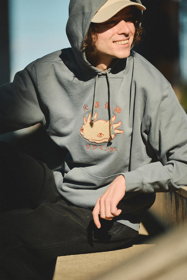 火廼化神(HiNOKESHiN) Chenille HOODIE