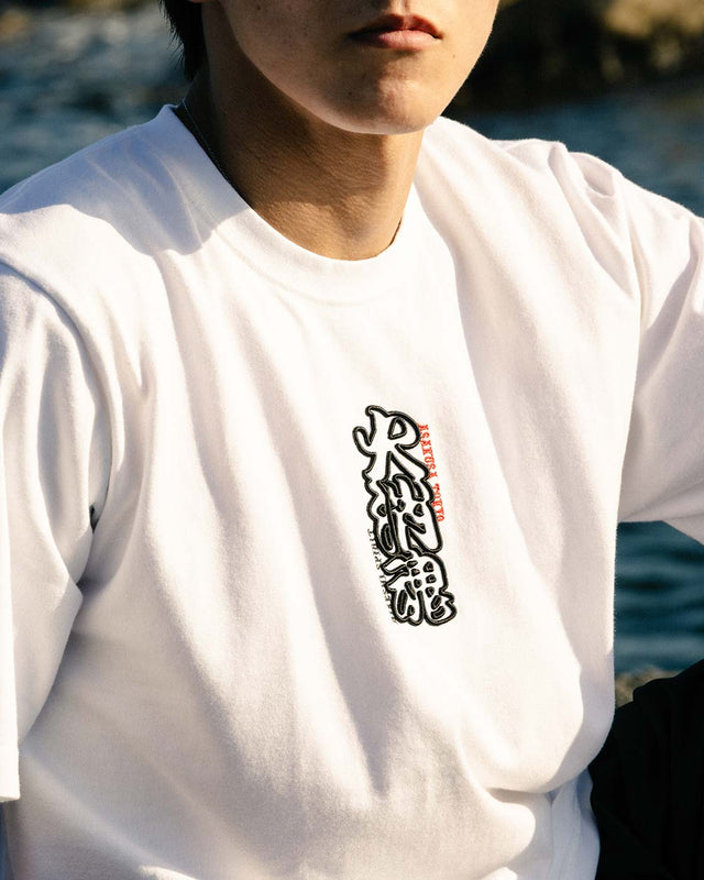 HiKESHi Embroidered LOGO TEE